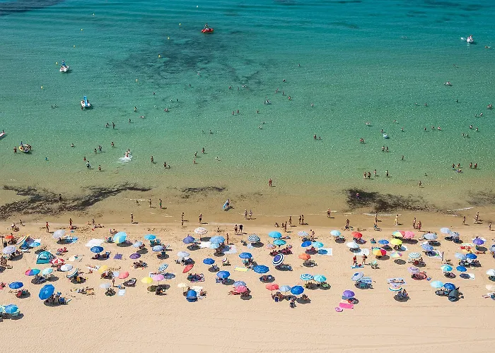 Penthouse Vista Bella By Theka Services Apartment